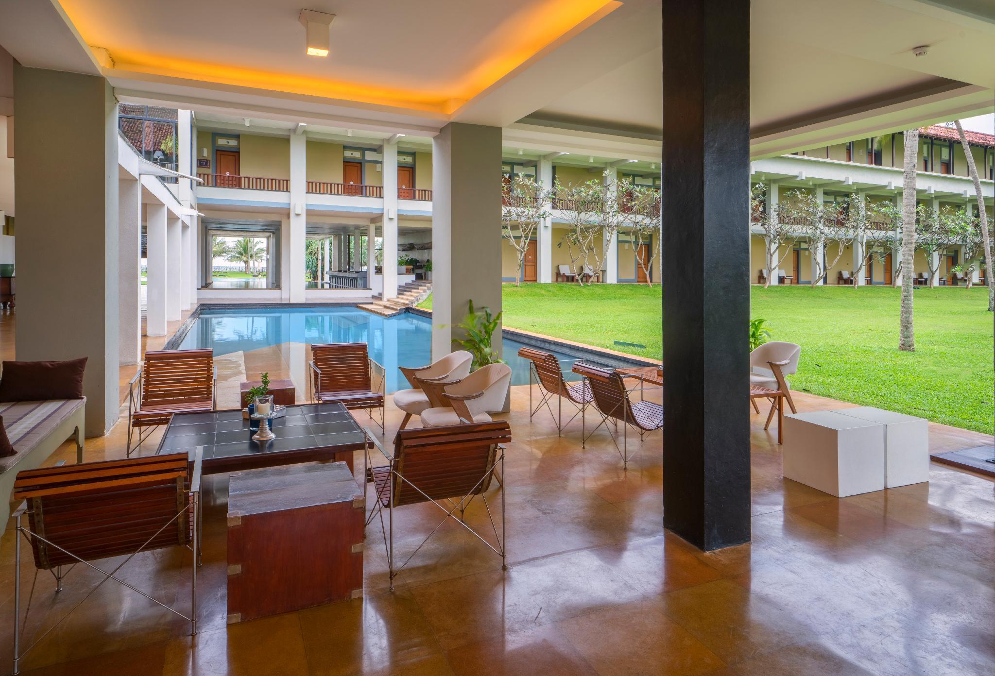 The Blue Water - Geoffrey Bawa Heritage - City Resort Hotel Wadduwa Extérieur photo