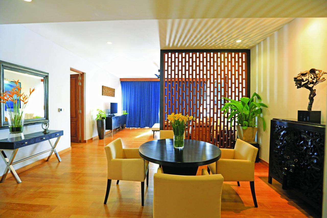 The Blue Water - Geoffrey Bawa Heritage - City Resort Hotel Wadduwa Extérieur photo